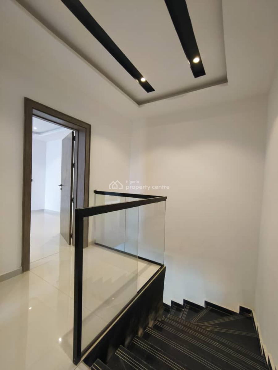 Beautifully Built 2 Bedroom Maisonette and Elevator and Swimming Pool, Lekki Phase 1, Lekki, Lagos, House for Rent