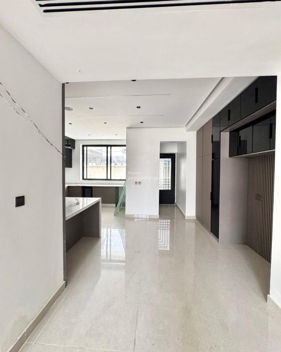 6 Bedroom Duplex with Two Bq, Lekki Phase 1, Lekki, Lagos, Detached Duplex for Sale