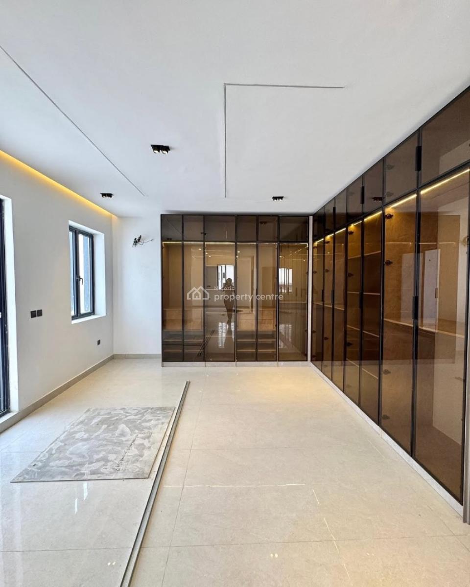 6 Bedroom Duplex with Two Bq, Lekki Phase 1, Lekki, Lagos, Detached Duplex for Sale