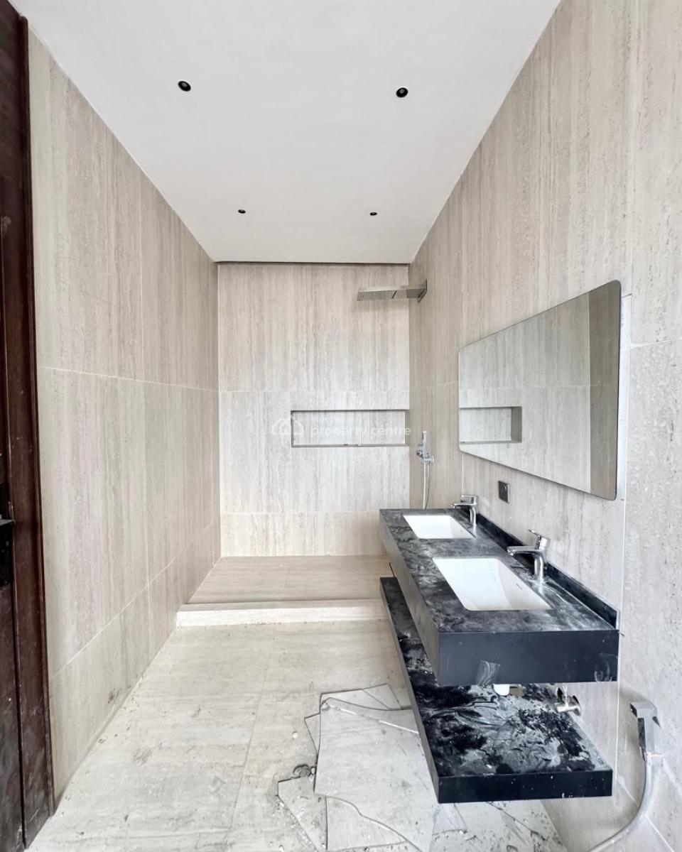 6 Bedroom Duplex with Two Bq, Lekki Phase 1, Lekki, Lagos, Detached Duplex for Sale