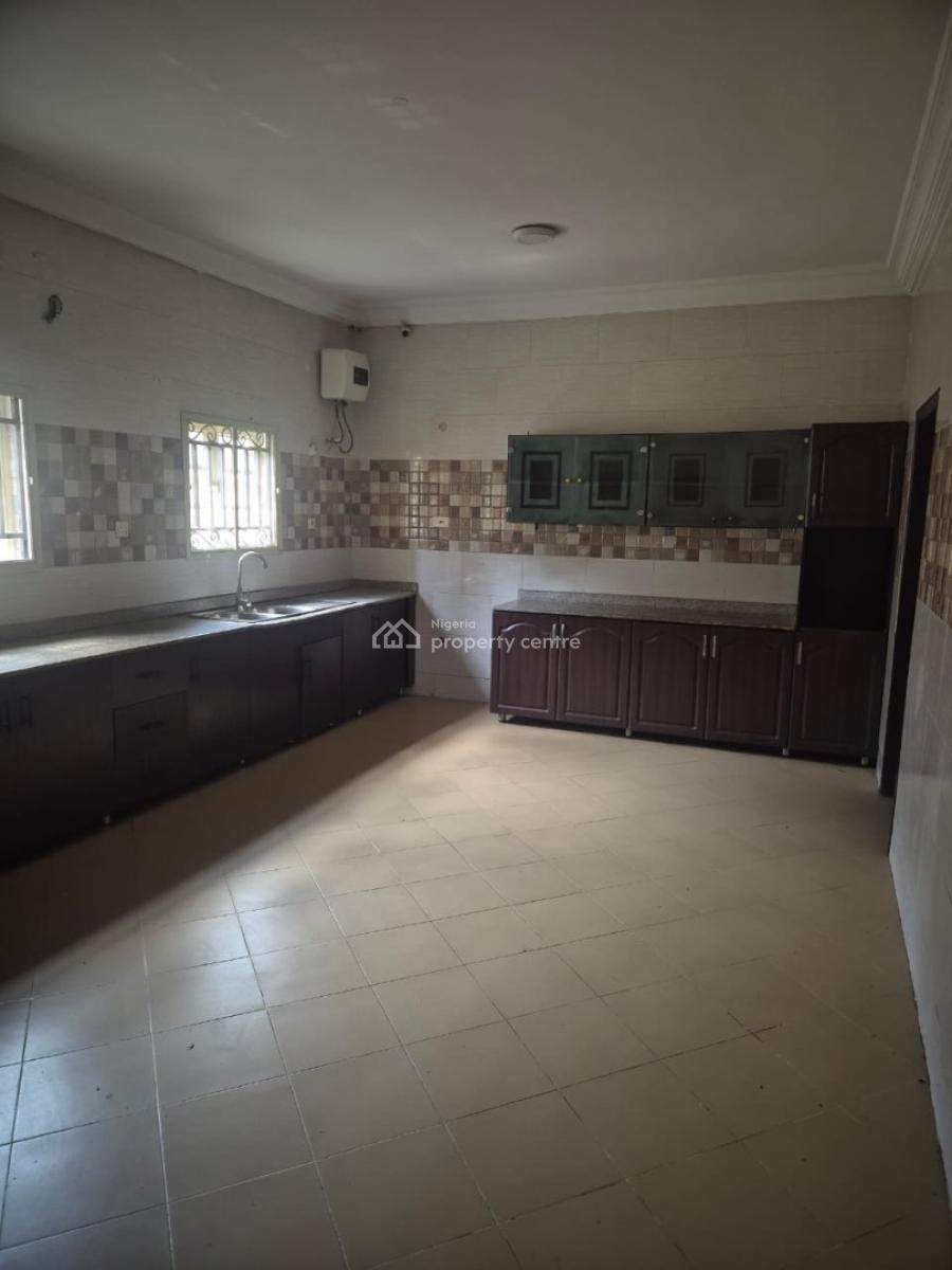 Relatively Used 5 Bedrooms Fully Detached Duplex (self Compound), Gra Phase 2, Magodo, Lagos, Detached Duplex for Rent