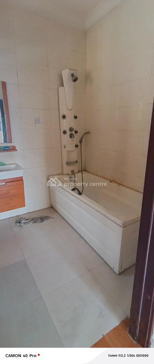 Mini Flat Upstairs in Chevron, Bera Estate, Lekki, Lagos, Mini Flat (room and Parlour) for Rent