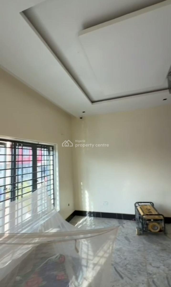 Brand New Structurally Serviced Sound 5 Bedrooms Terraced Duplex + Bq, Guzape District, Abuja, Terraced Duplex for Rent