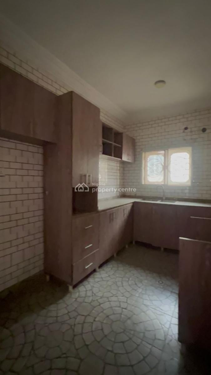 Well Built Spacious Standard 3 Bedroom Apartment, Jahi, Abuja, Flat / Apartment for Rent