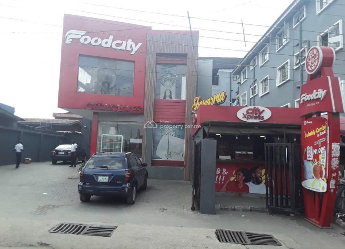 Prime Commercial Property, Lawanson Bus Stop, Surulere, Lagos, Plaza / Complex / Mall for Sale