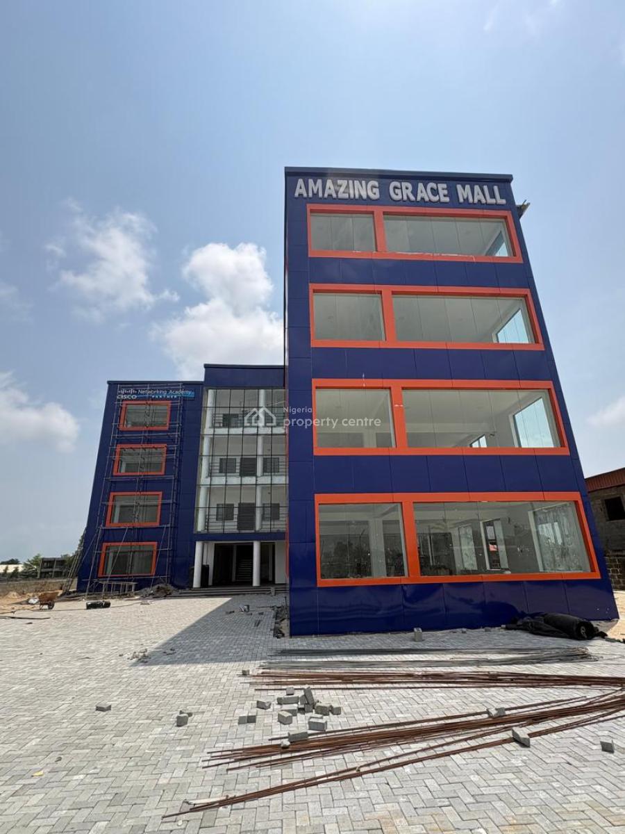 89sqm Open Plan, Amazing Grace Mall, Lekki Expressway, Lekki, Lagos, Office Space for Rent