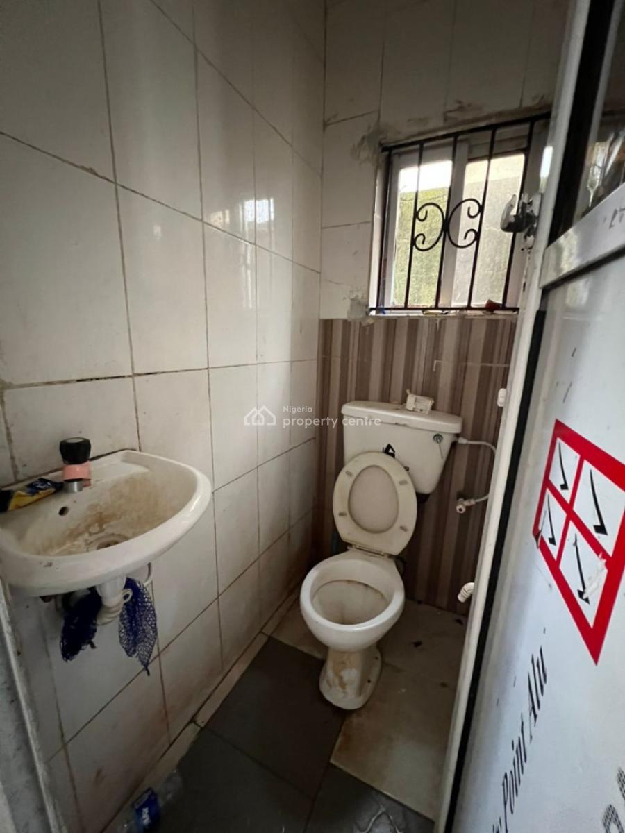 1 Bedroom Apartment, Ado Road, Ajah, Lagos, Mini Flat (room and Parlour) for Rent