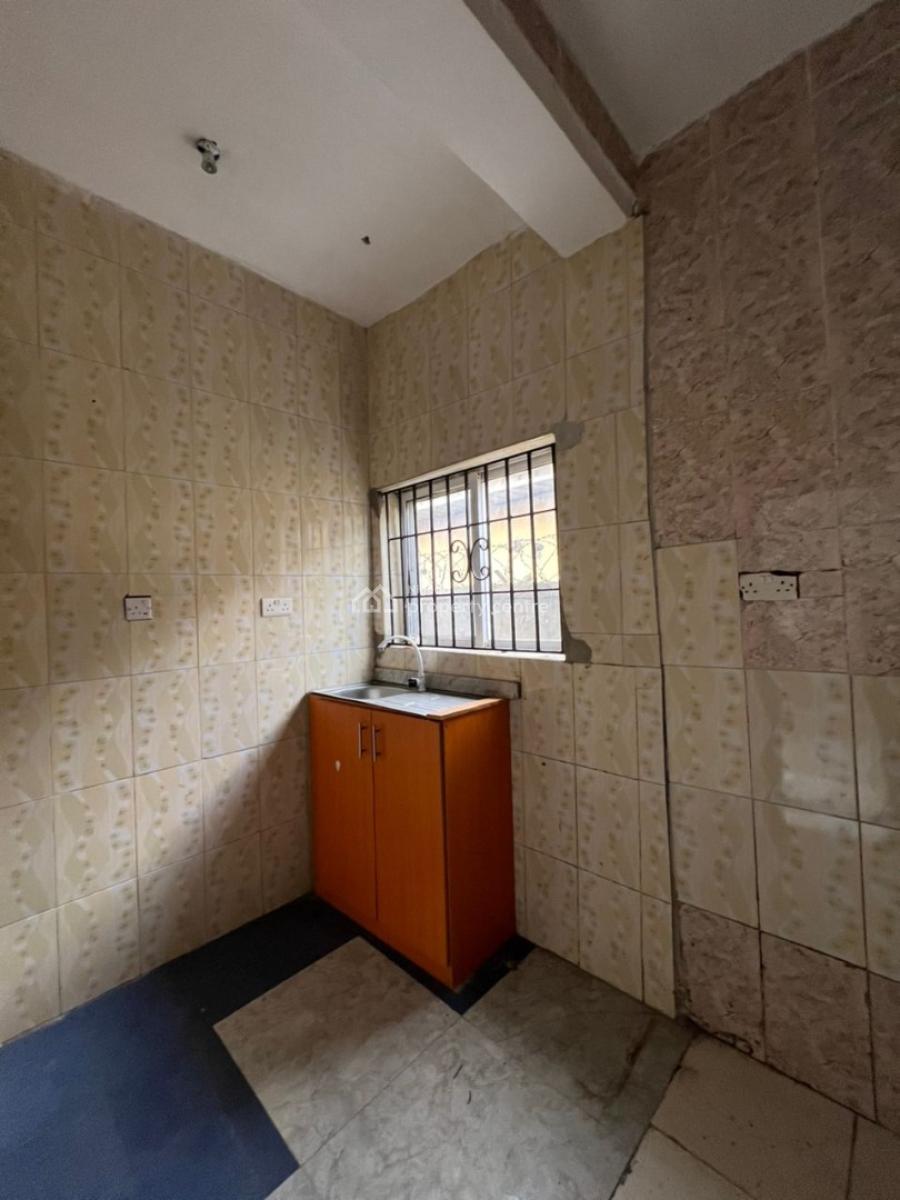 1 Bedroom Apartment, Ado Road, Ajah, Lagos, Mini Flat (room and Parlour) for Rent