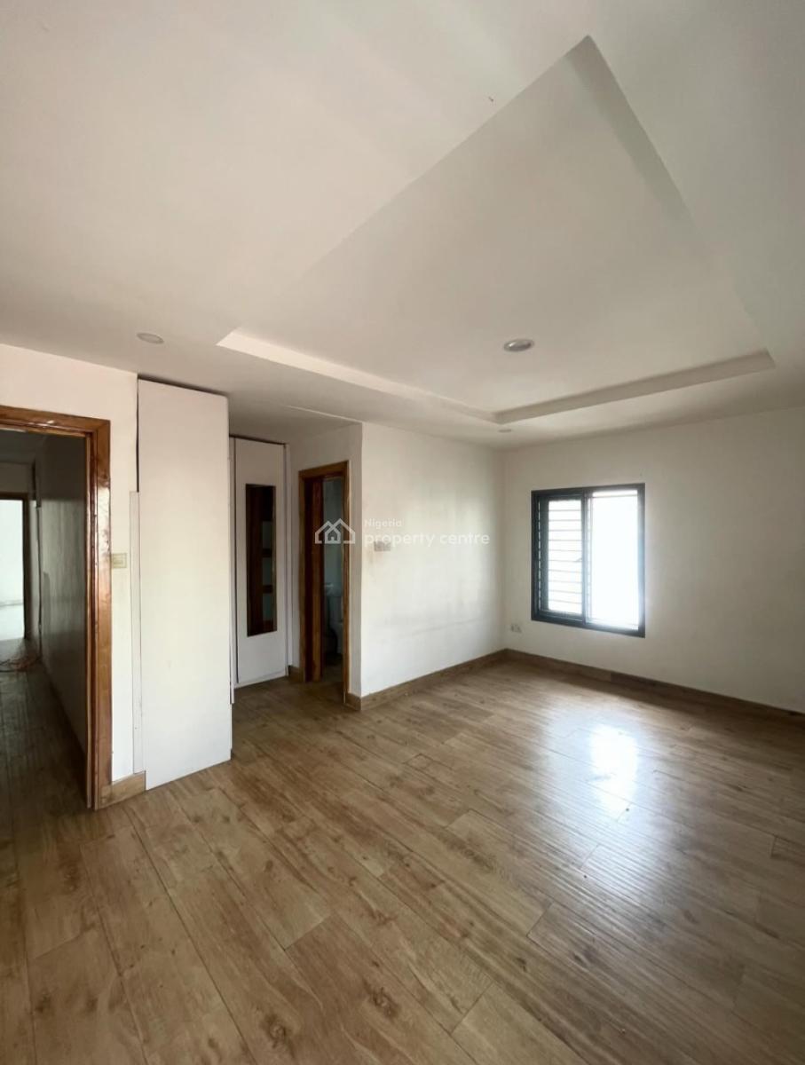 Self-serviced and Self-compound 5 Bedroom En-suite Detached House with, Lekki Phase 1, Lekki, Lagos, House for Rent