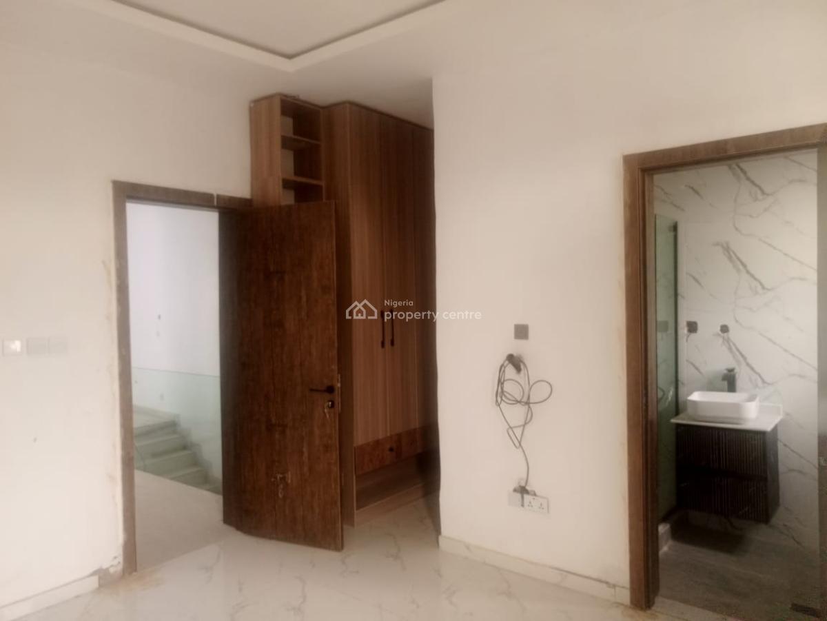 4 Bedrooms Semi Detached Duplex, Adeniyi Jones, Ikeja, Lagos, Semi-detached Duplex for Sale