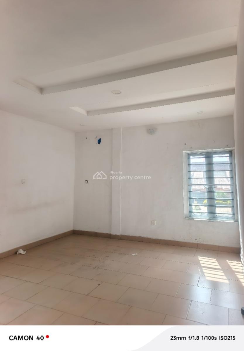 Luxury 3 Bedroom Flat Upstairs at Badore Ajah Lagos, Ado Round About, Badore, Ajah, Lagos, Flat / Apartment for Rent