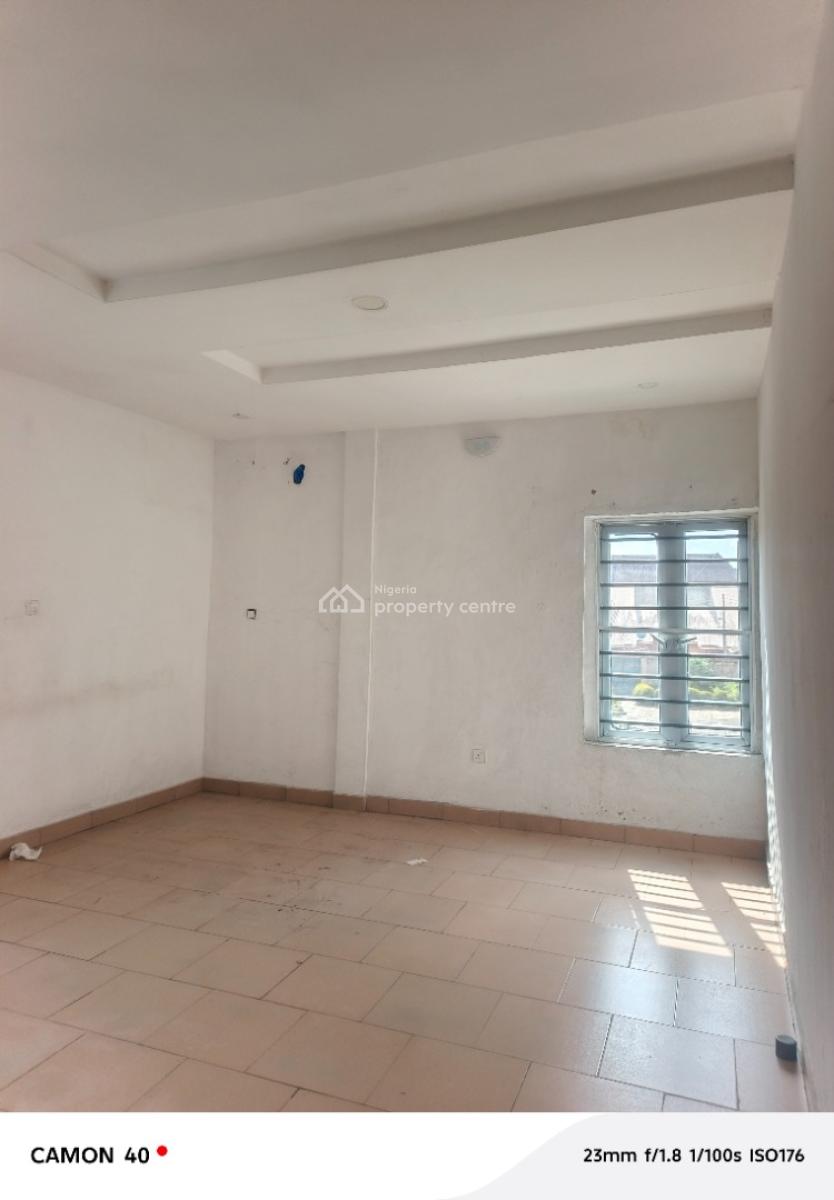 Luxury 3 Bedroom Flat Upstairs at Badore Ajah Lagos, Ado Round About, Badore, Ajah, Lagos, Flat / Apartment for Rent
