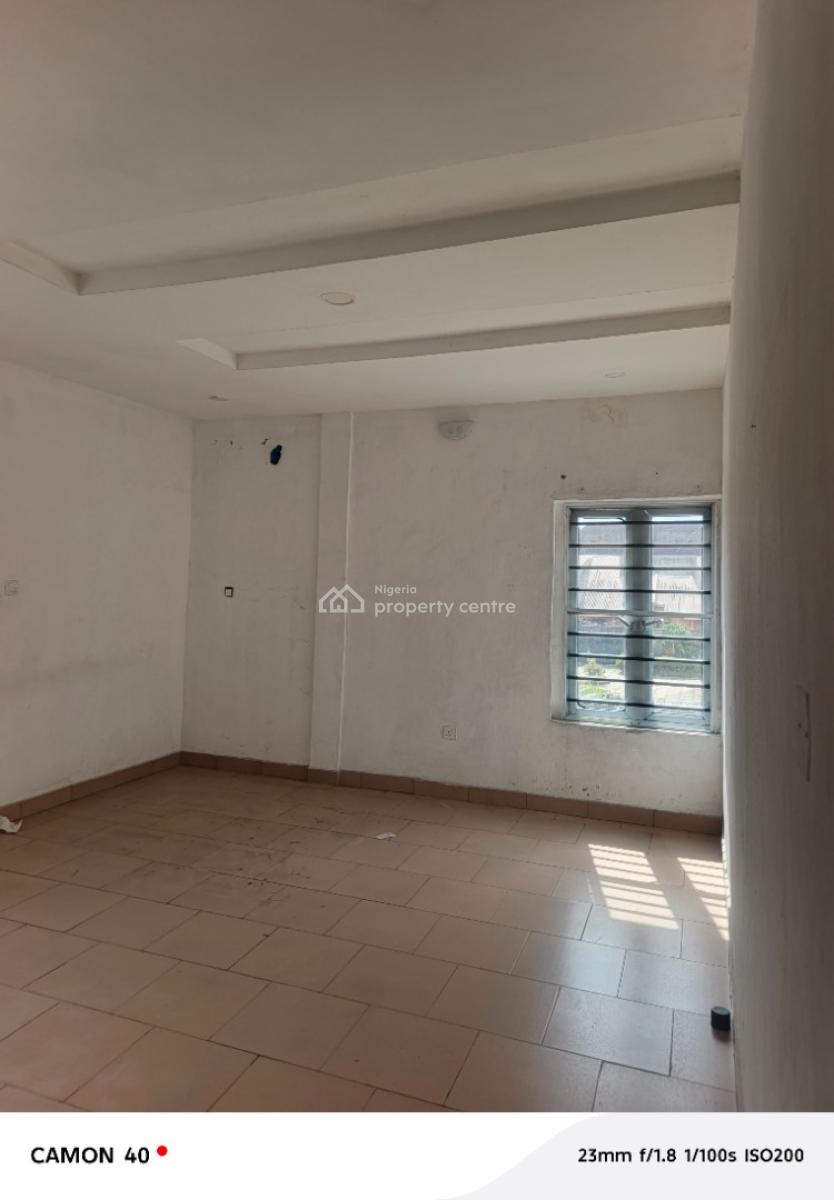 Luxury 3 Bedroom Flat Upstairs at Badore Ajah Lagos, Ado Round About, Badore, Ajah, Lagos, Flat / Apartment for Rent