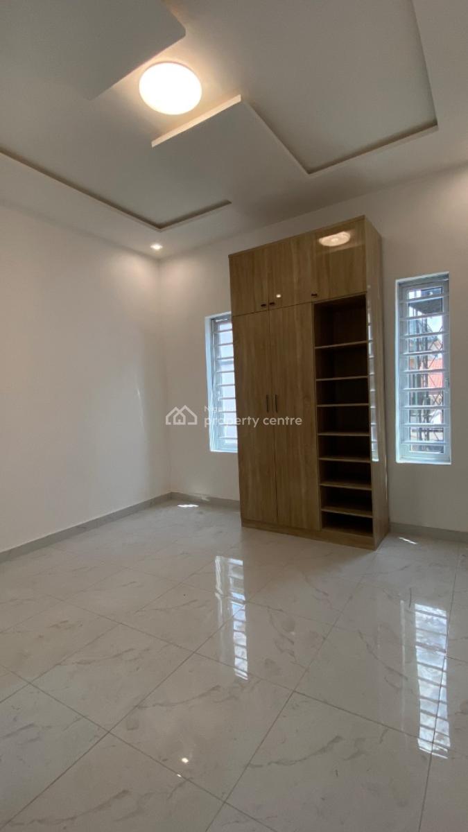 5 Bedroom Detached House, Ikota, Lekki, Lagos, Detached Duplex for Sale