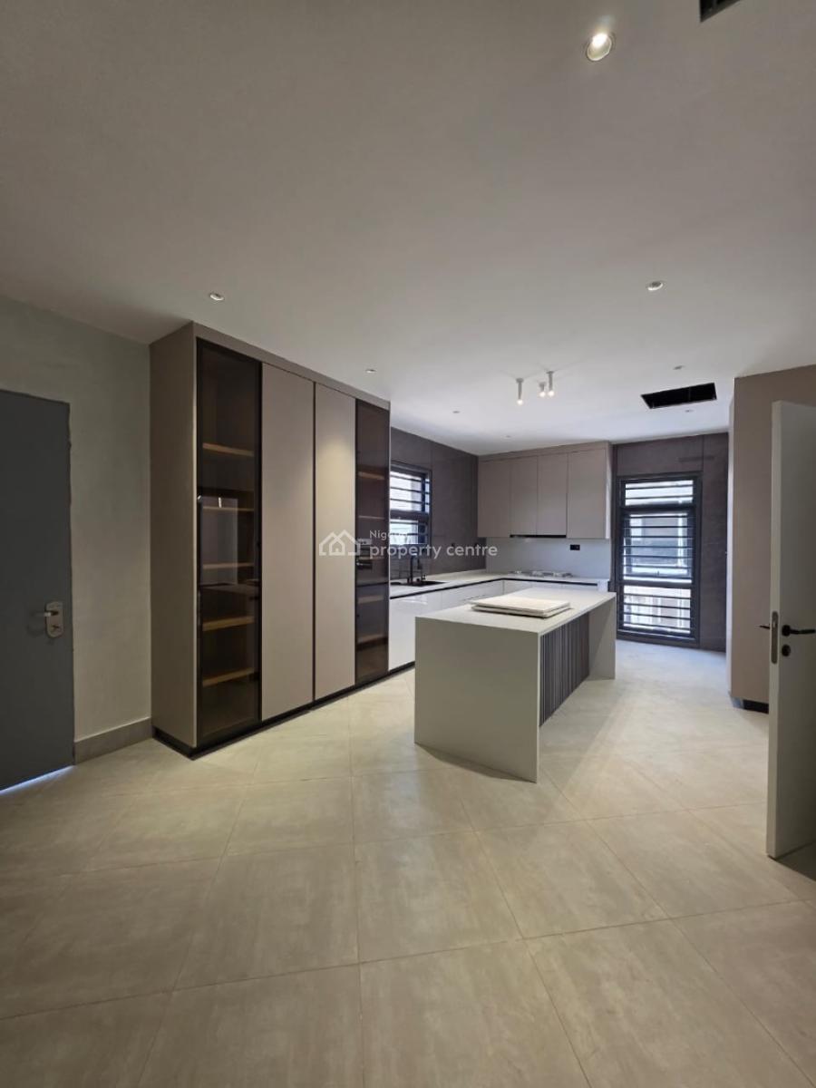 Spacious 6 Bedroom Semi Detached House with Elevator, Maitama District, Abuja, Semi-detached Duplex for Sale