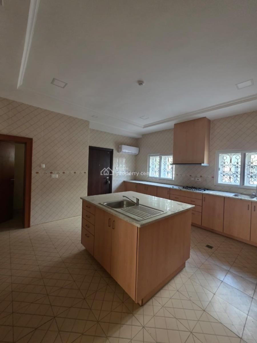 Spacious 5bedroom Fully Detached House with Bq, Maitama District, Abuja, Detached Duplex for Sale