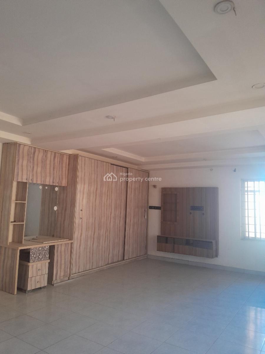 5-bedroom Detached Duplex + 2 Large Bqs Dakwo District,, Galadimawa, Dakwo, Abuja, Detached Duplex for Rent