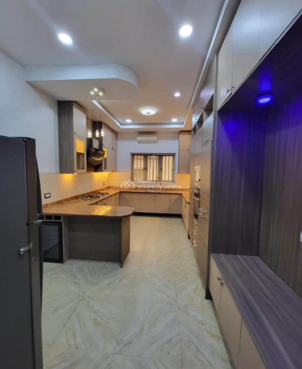 Fully Furnished & Fully Serviced 3 Bedroom Flat, Lovely Environment Inside Shonibare Estate, Off Mobolaji Bank Anthony, Ikeja, Lagos, Flat / Apartment for Rent