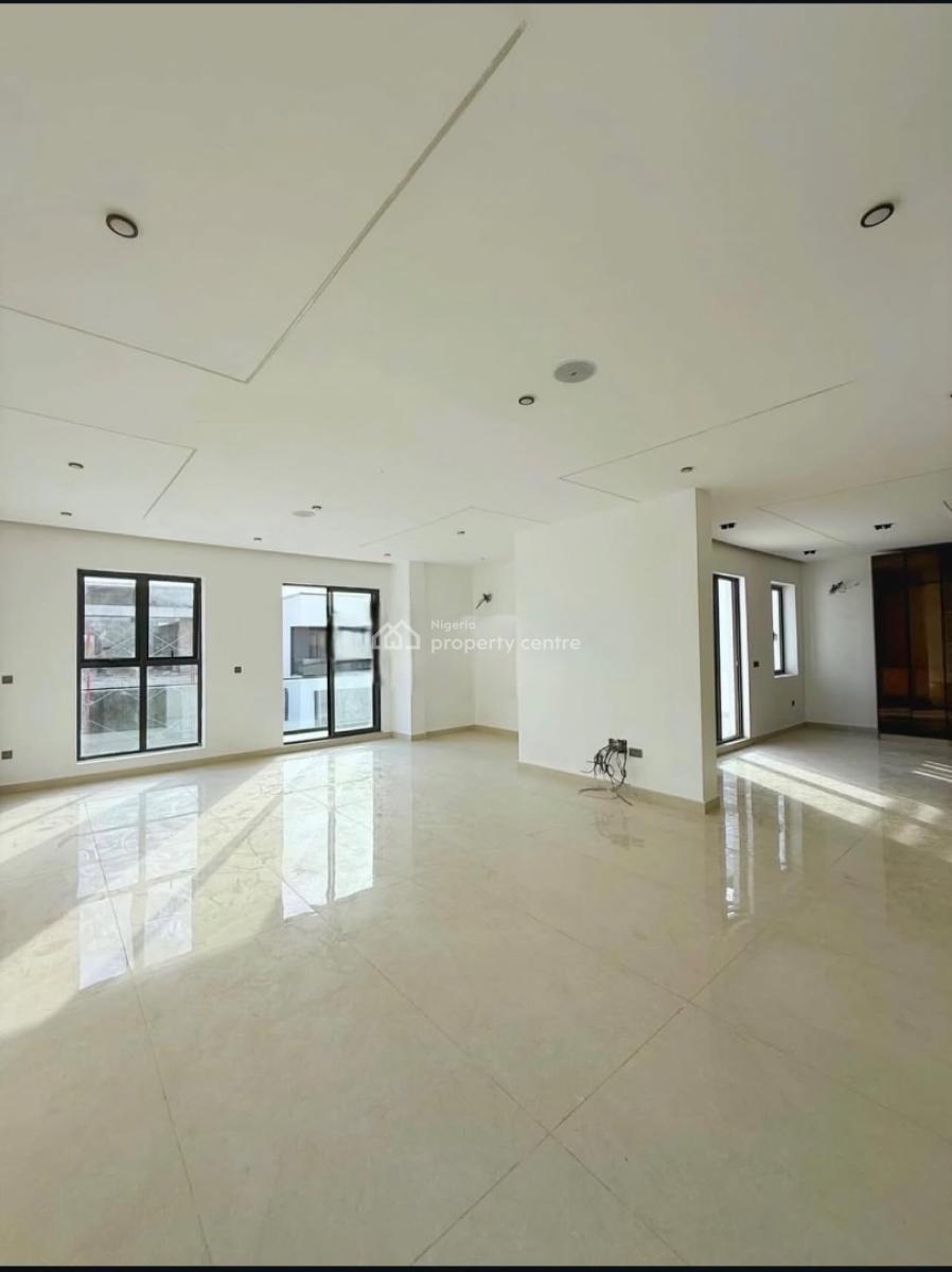 5 Bedroom Home & a Pool, Bq Study Room, Lekki Phase 1, Lekki, Lagos, Detached Duplex for Sale