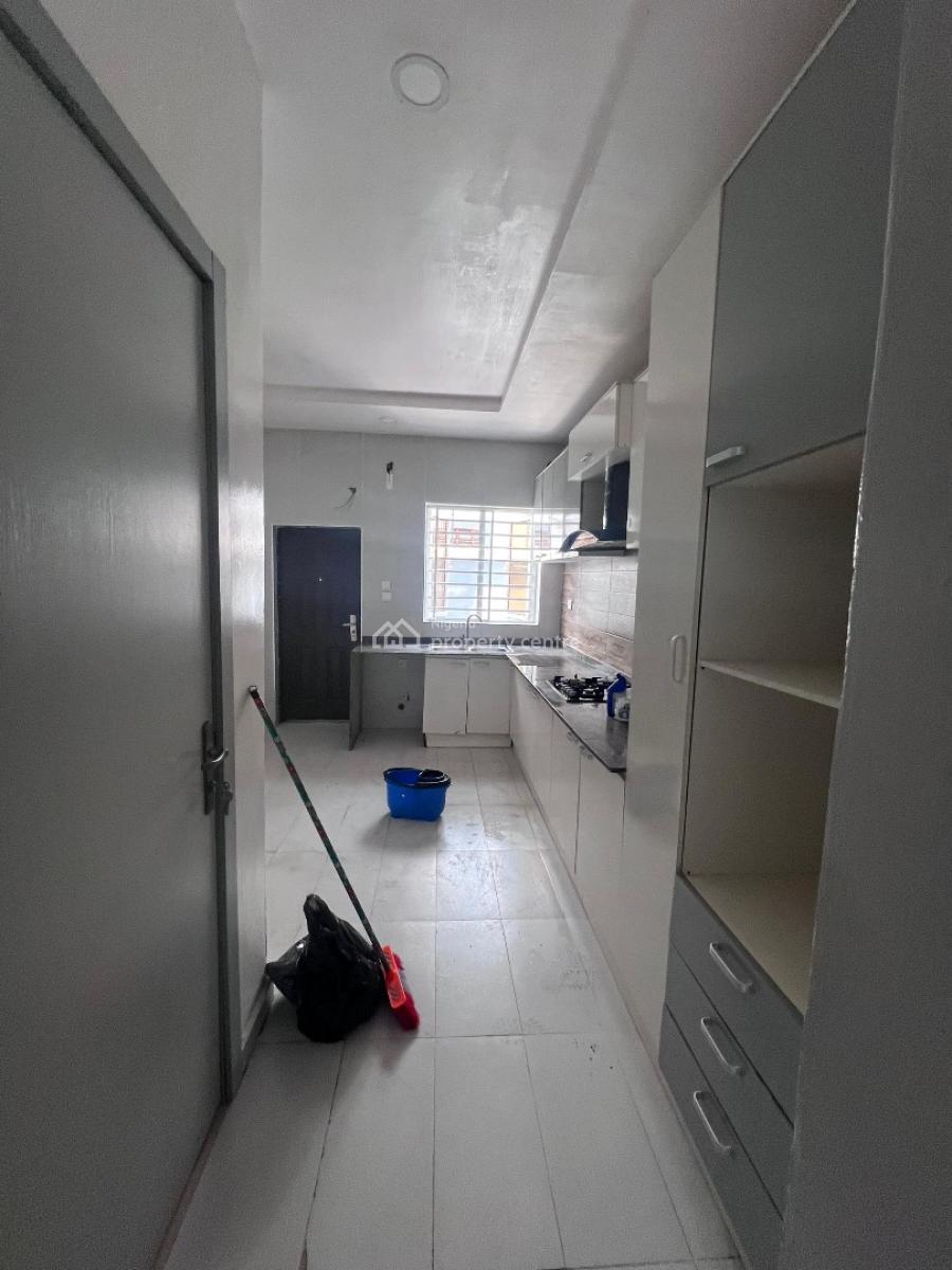 Fully Fitted Standard Miniflat ( with 24hrs Light, Orchid Road, Lekki, Lagos, Mini Flat (room and Parlour) for Rent