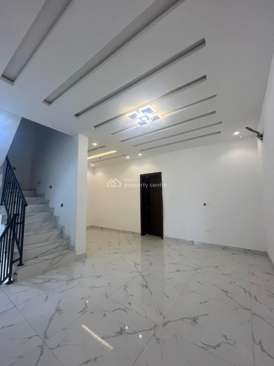 Luxury 4 Bedroom Duplex with Swimming Pool, Green Play Area, Luxury 4 Bedroom Duplex with Swimming Pool, Green Play Area in Chevron, Lekki, Lagos, Terraced Duplex for Sale