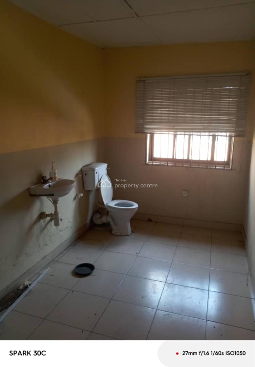 Nice 4 Bedroom Apartment with All Rooms Ensuite, Gra Phase 2, Magodo, Lagos, Flat / Apartment for Rent