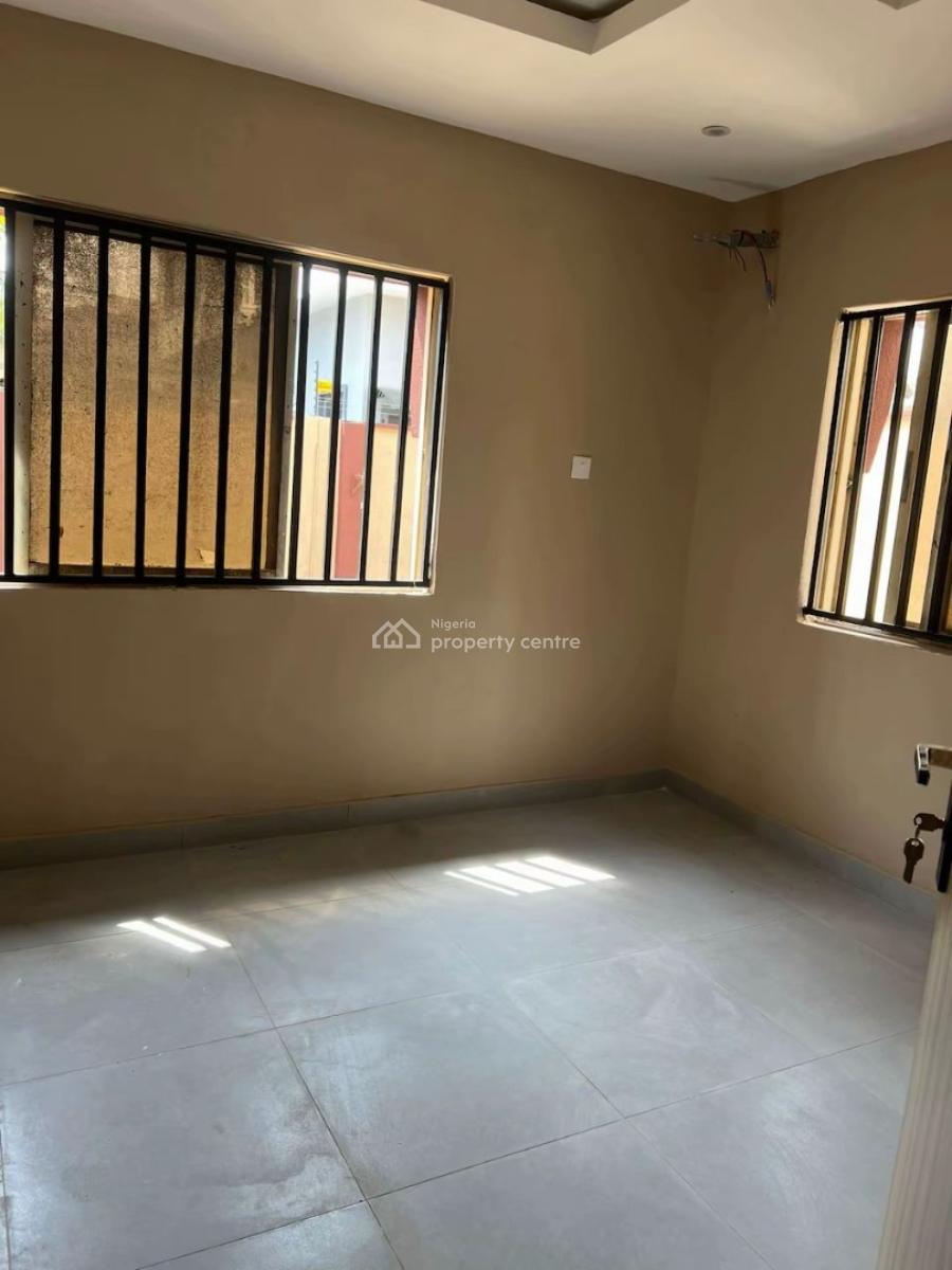 Beautiful 3 Bedroom Apartment, Gra Phase 1, Magodo, Lagos, Flat / Apartment for Rent