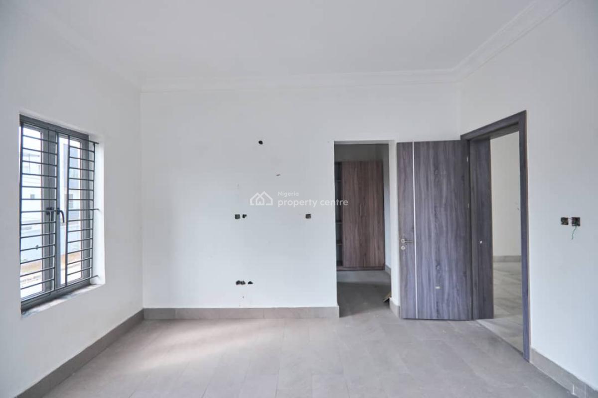 4 Bedroom Semi Detached House with 1-room Domestic Staff Quarters, George Omonubi Street, Lekki Phase 1, Lekki, Lagos, Semi-detached Duplex for Rent