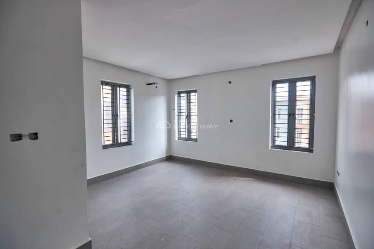 4 Bedroom Semi Detached House with 1-room Domestic Staff Quarters, George Omonubi Street, Lekki Phase 1, Lekki, Lagos, Semi-detached Duplex for Rent