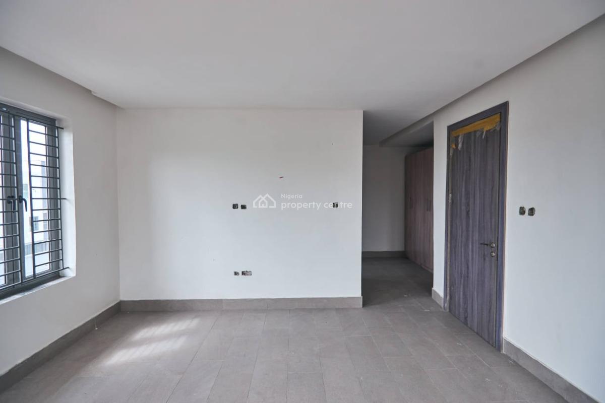 4 Bedroom Semi Detached House with 1-room Domestic Staff Quarters, George Omonubi Street, Lekki Phase 1, Lekki, Lagos, Semi-detached Duplex for Rent