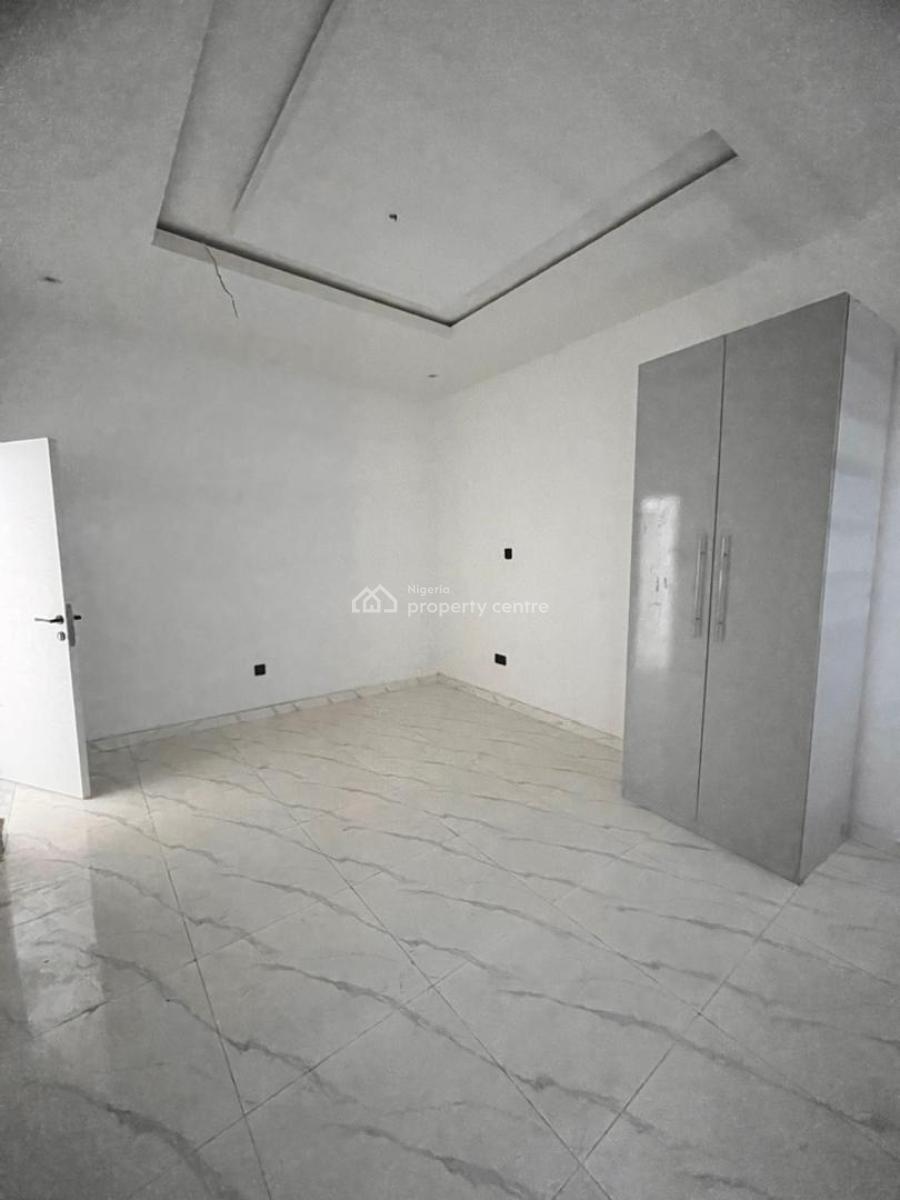 3 Bedroom Apartment with Swimming Pool, Freedom Way, Lekki Phase 1, Lekki, Lagos, Block of Flats for Sale