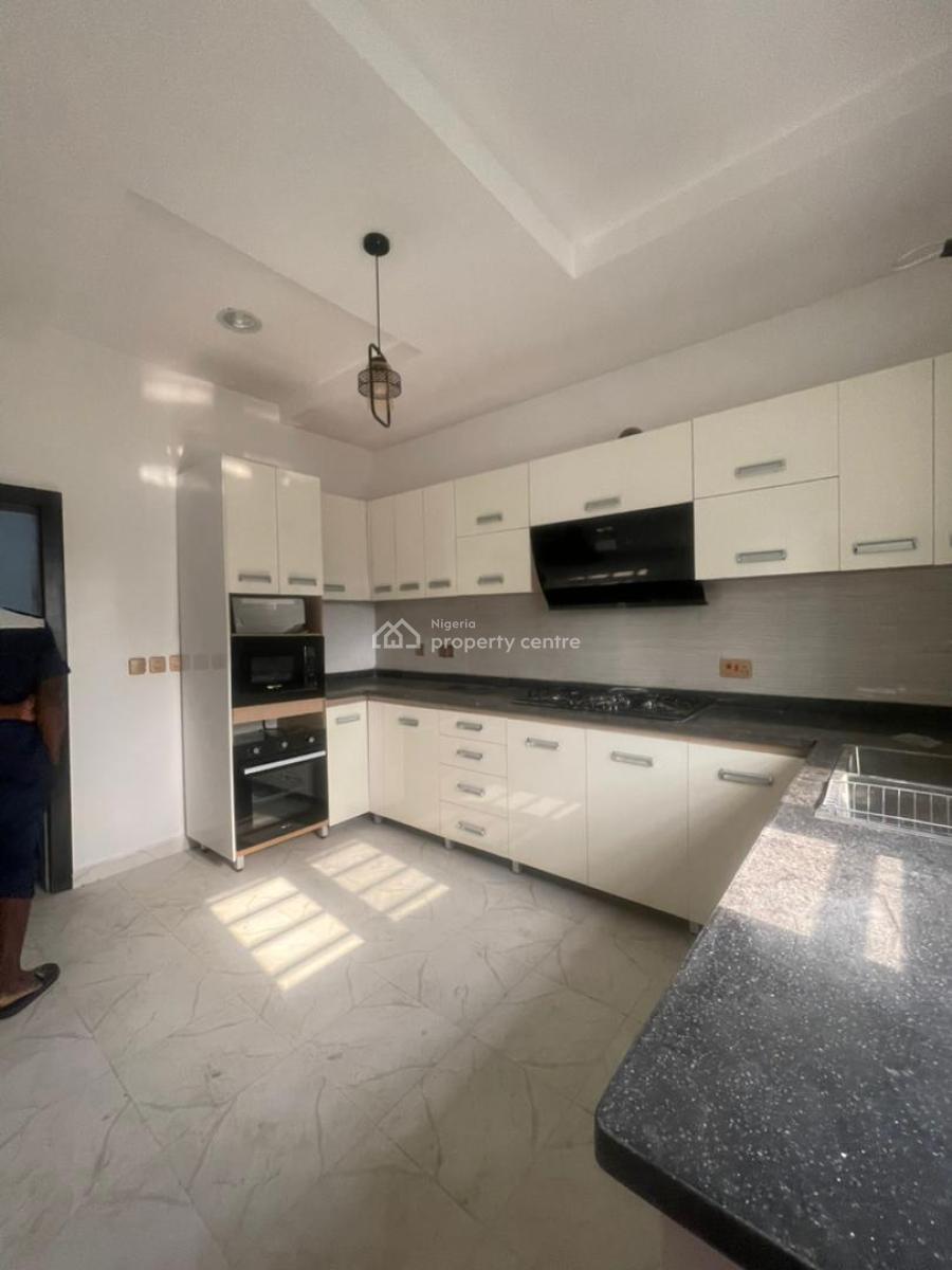 Fantastic 4 Bedroom Semi Detached Duplex with Bq, Wemabod, Ikeja, Lagos, Semi-detached Duplex for Rent