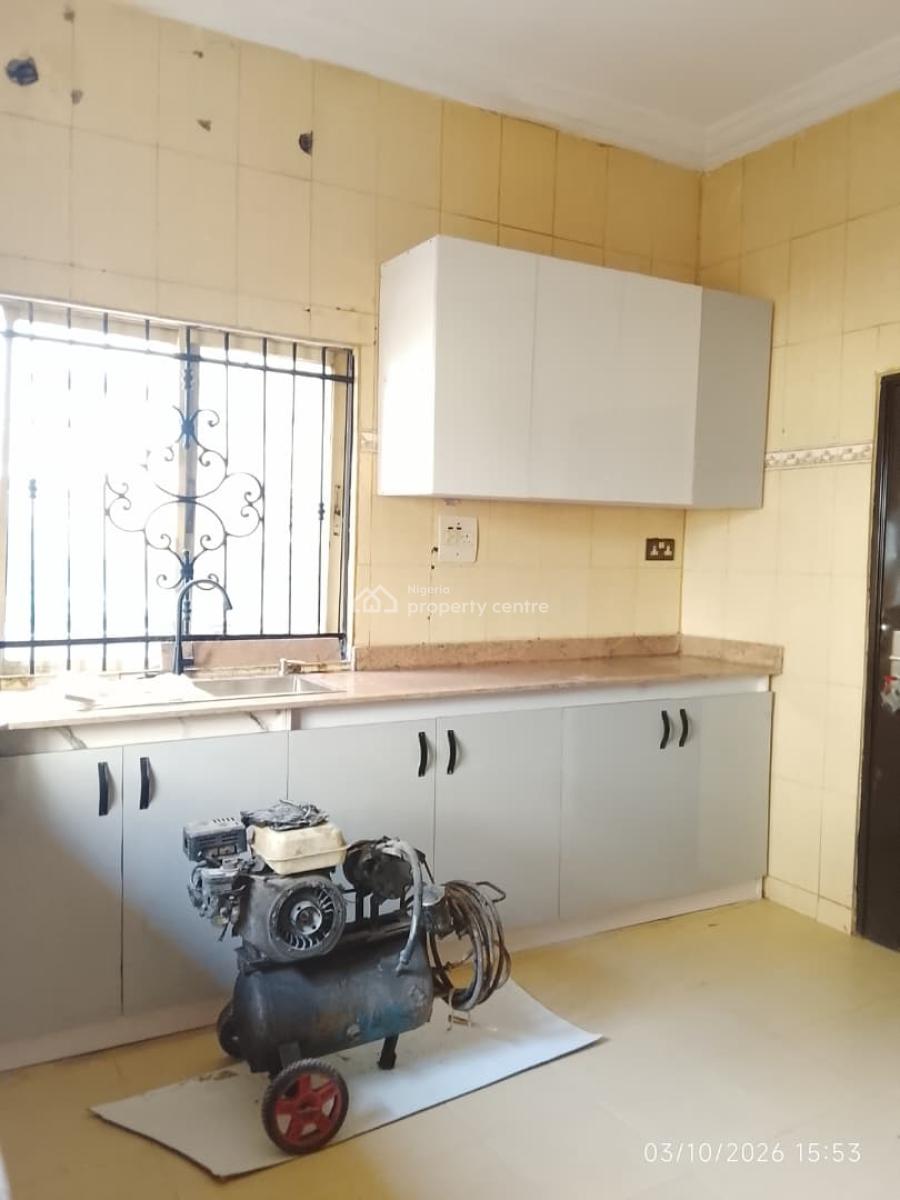 Luxury 4 Bedroom Apartment with Excellent Facility, Lekki Phase 1, Lekki, Lagos, Flat / Apartment for Rent