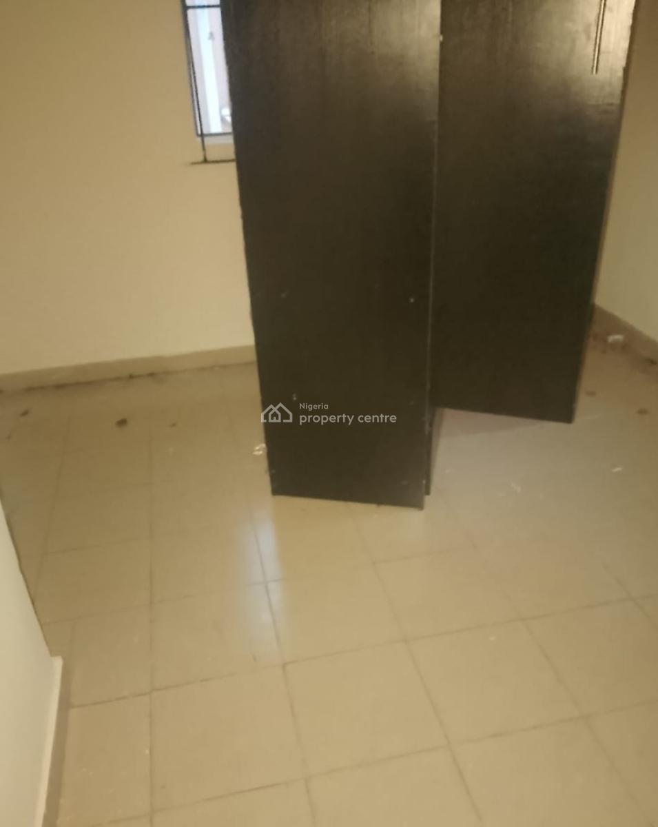 Nicely Fantastic 2 Bedroom Flat, Yaba, Lagos, Flat / Apartment for Rent