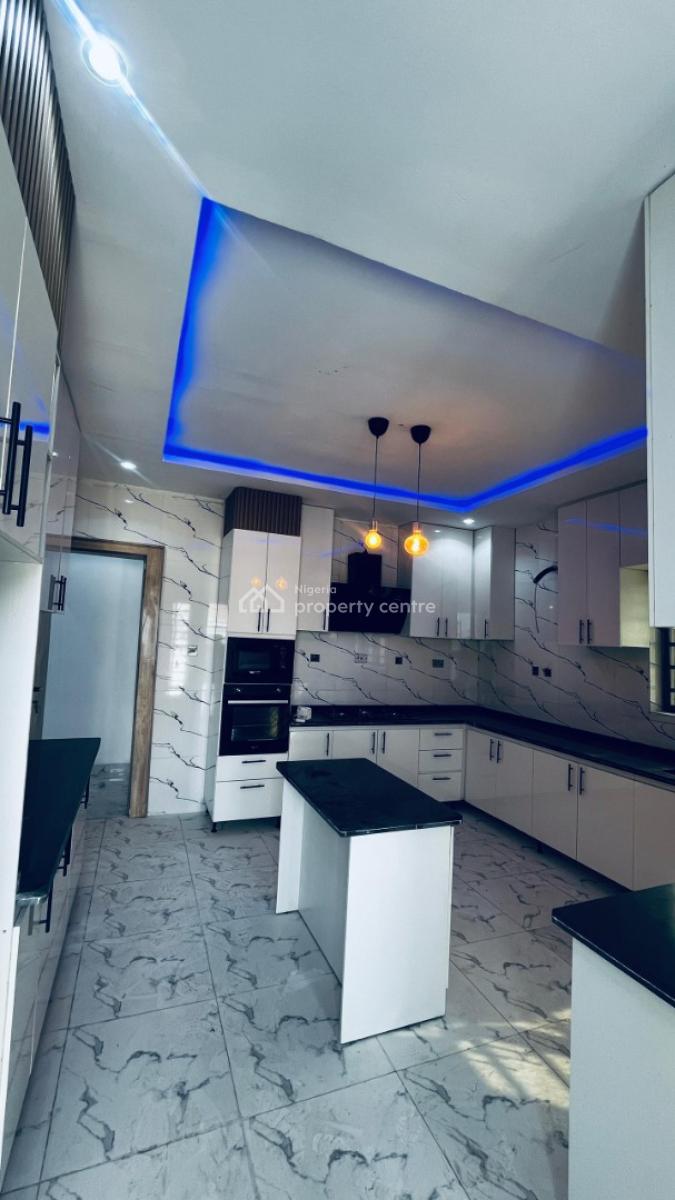 Luxury 4 Bedroom Duplex + Bq, Oluyole Estate, Ibadan, Oyo, Detached Duplex for Sale