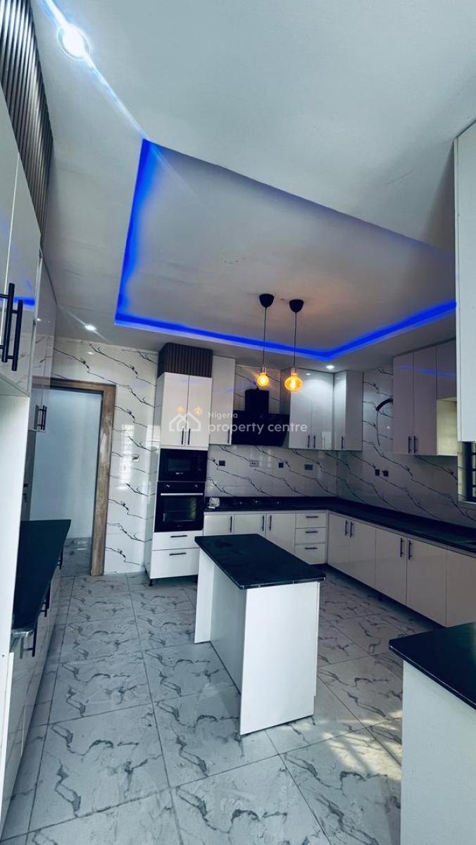 Luxury 4 Bedroom Duplex + Bq, Oluyole Estate, Ibadan, Oyo, Detached Duplex for Sale