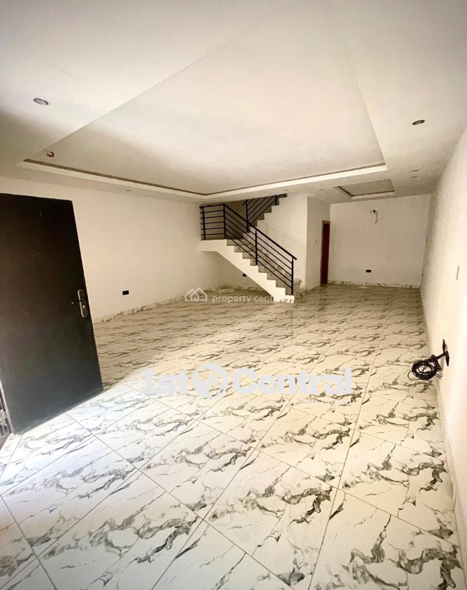 Brand New 4bedrooms with a Bq, Lekki Phase 1, Lekki, Lagos, Terraced Duplex for Rent