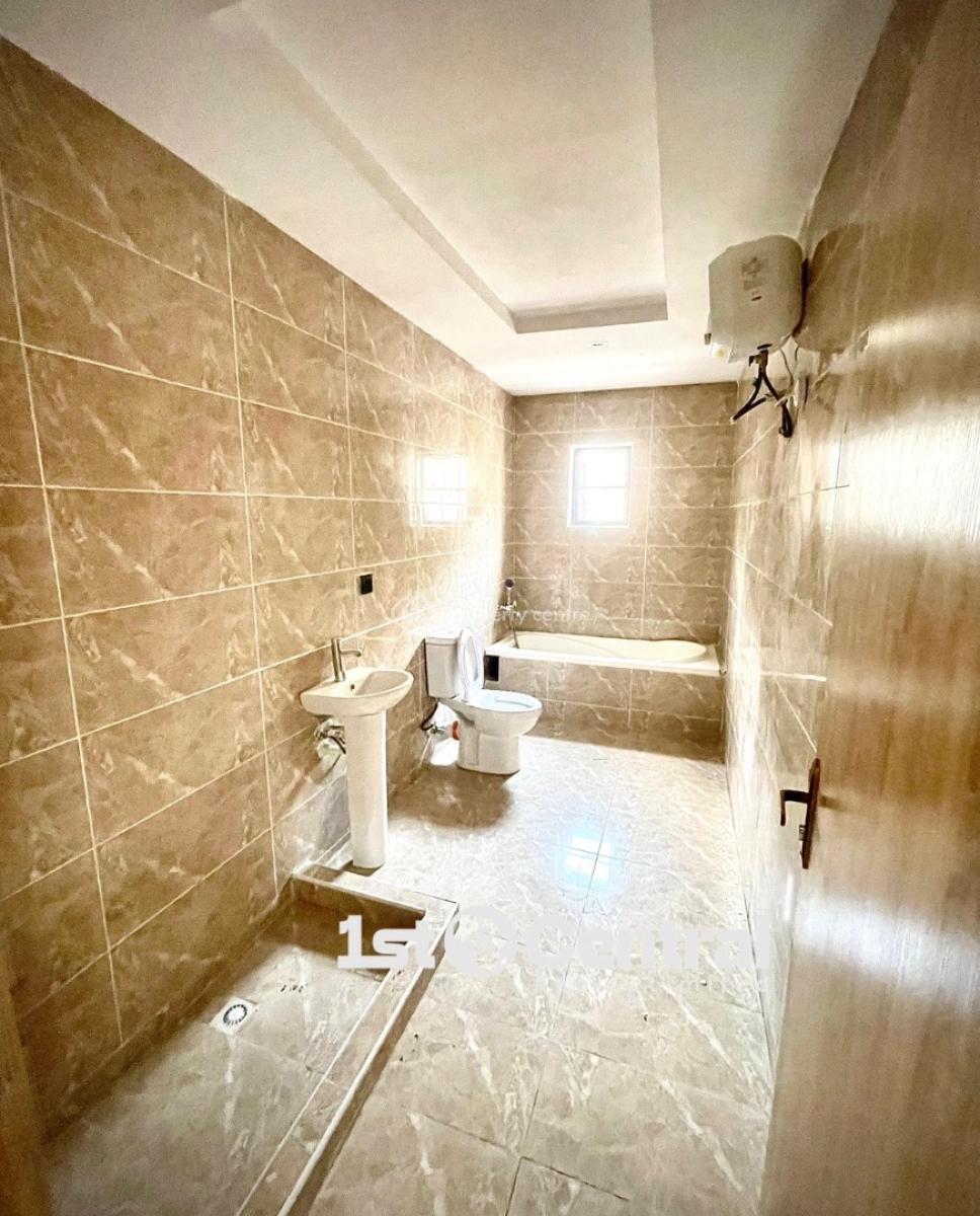 Brand New 4bedrooms with a Bq, Lekki Phase 1, Lekki, Lagos, Terraced Duplex for Rent