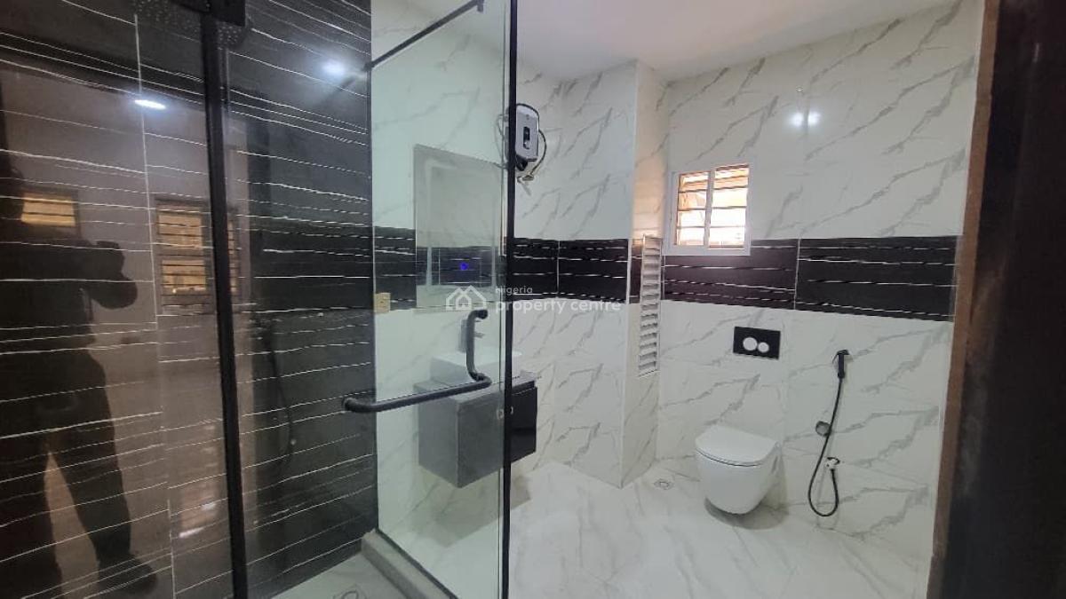 Specious 2bedroom Apartment in a Secured Estate, Lekki Phase 1 Lekki Lagos, Lekki Phase 1, Lekki, Lagos, Flat / Apartment for Rent