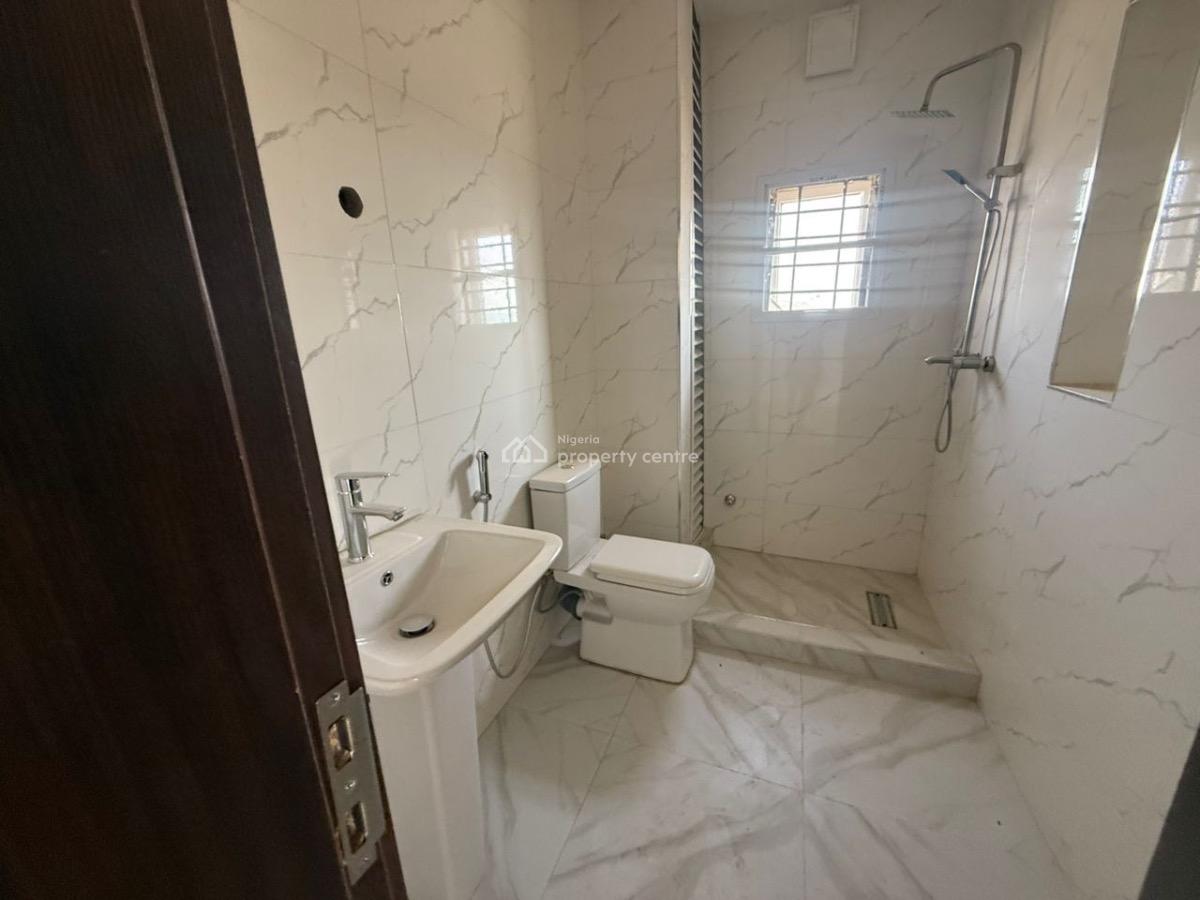 5 Bedroom Semidetached with Bq, Katampe, Abuja, Semi-detached Duplex for Sale