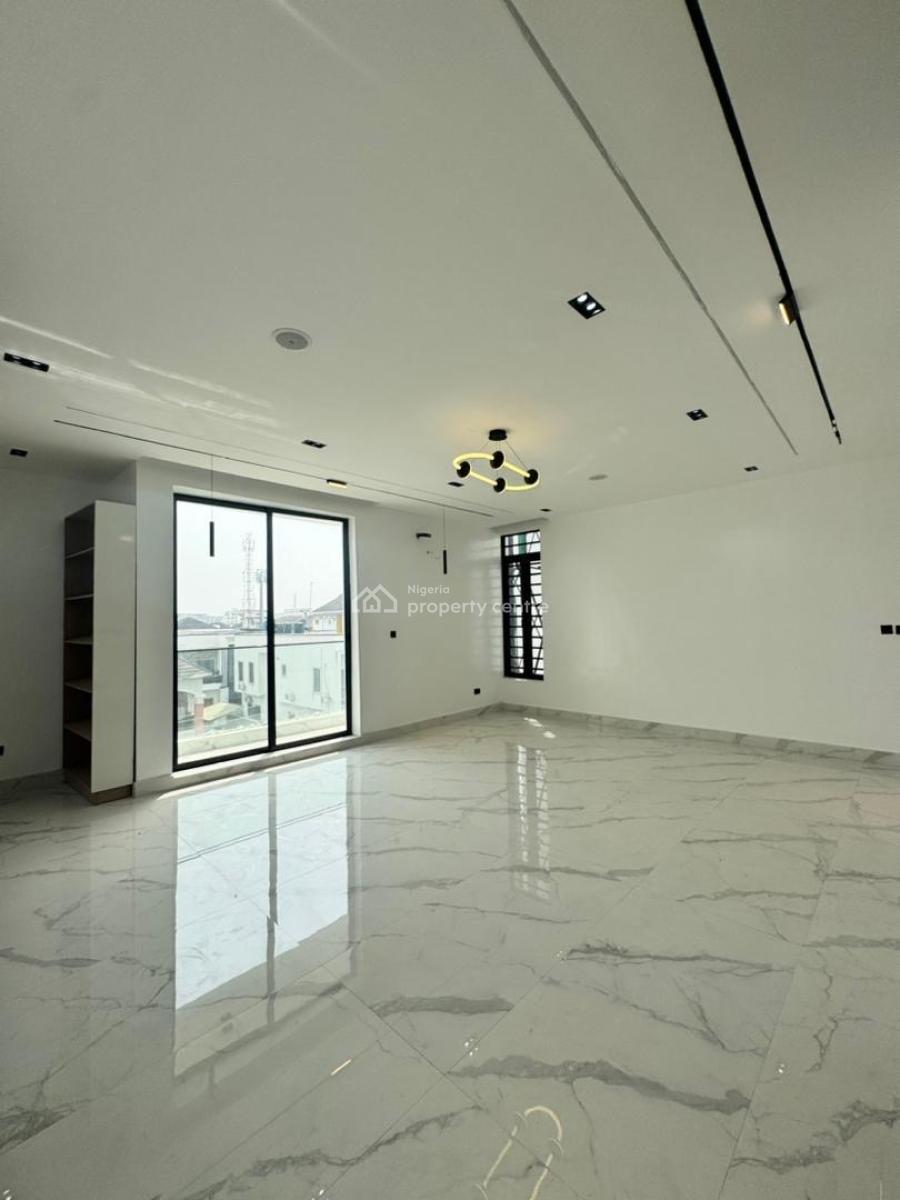 3 Bedroom Flat with a Standard Bq, Off Admiralty Road, Lekki Phase 1, Lekki, Lagos, Flat / Apartment for Rent