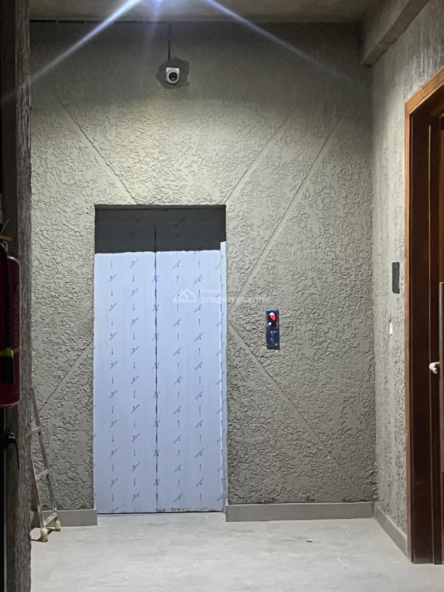 Exquisitely Built Spacious Brand New 2 Bedroom Apartment, Lekki, Lagos, Block of Flats for Sale