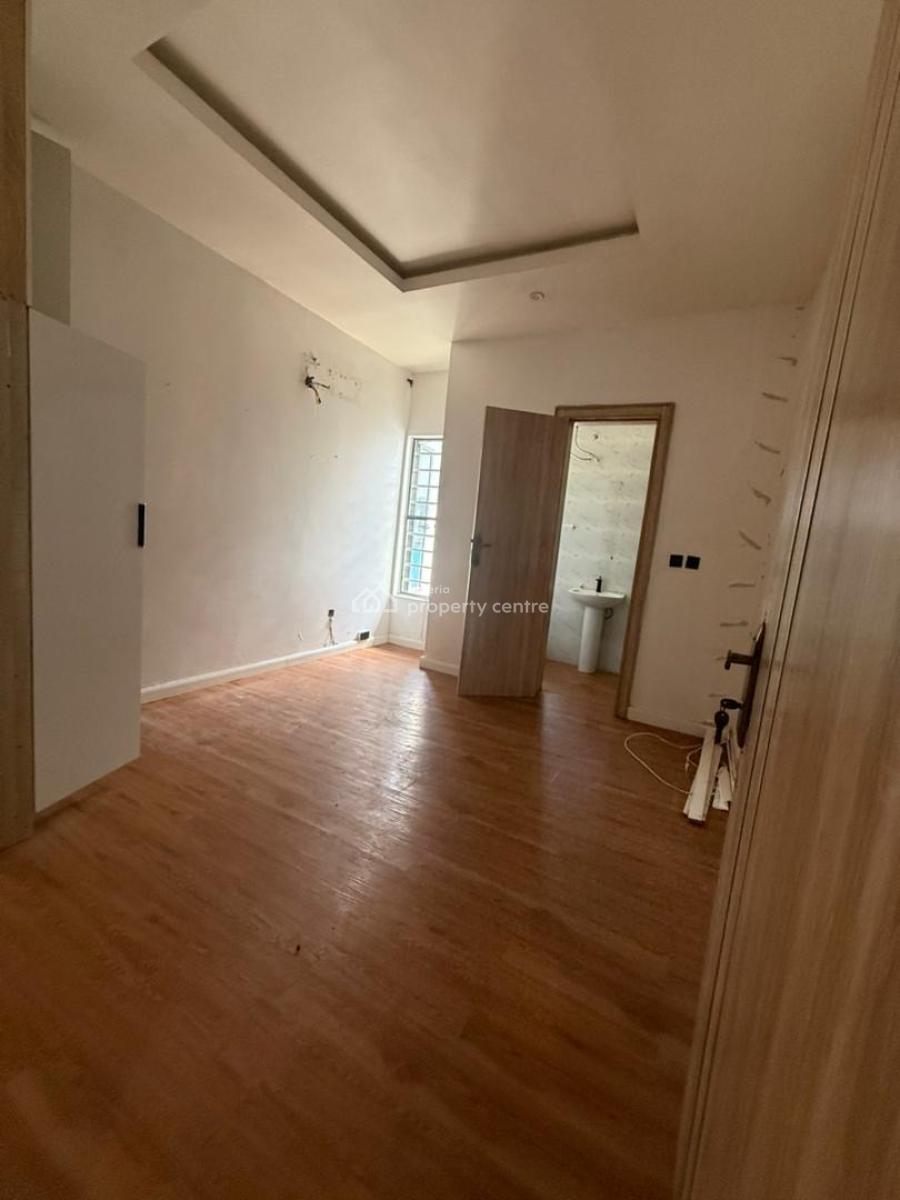 Luxury One Bedroom in a Fully Serviced Estate, Harvey Wood Estate, Lekki, Lagos, Self Contain (single Rooms) for Rent