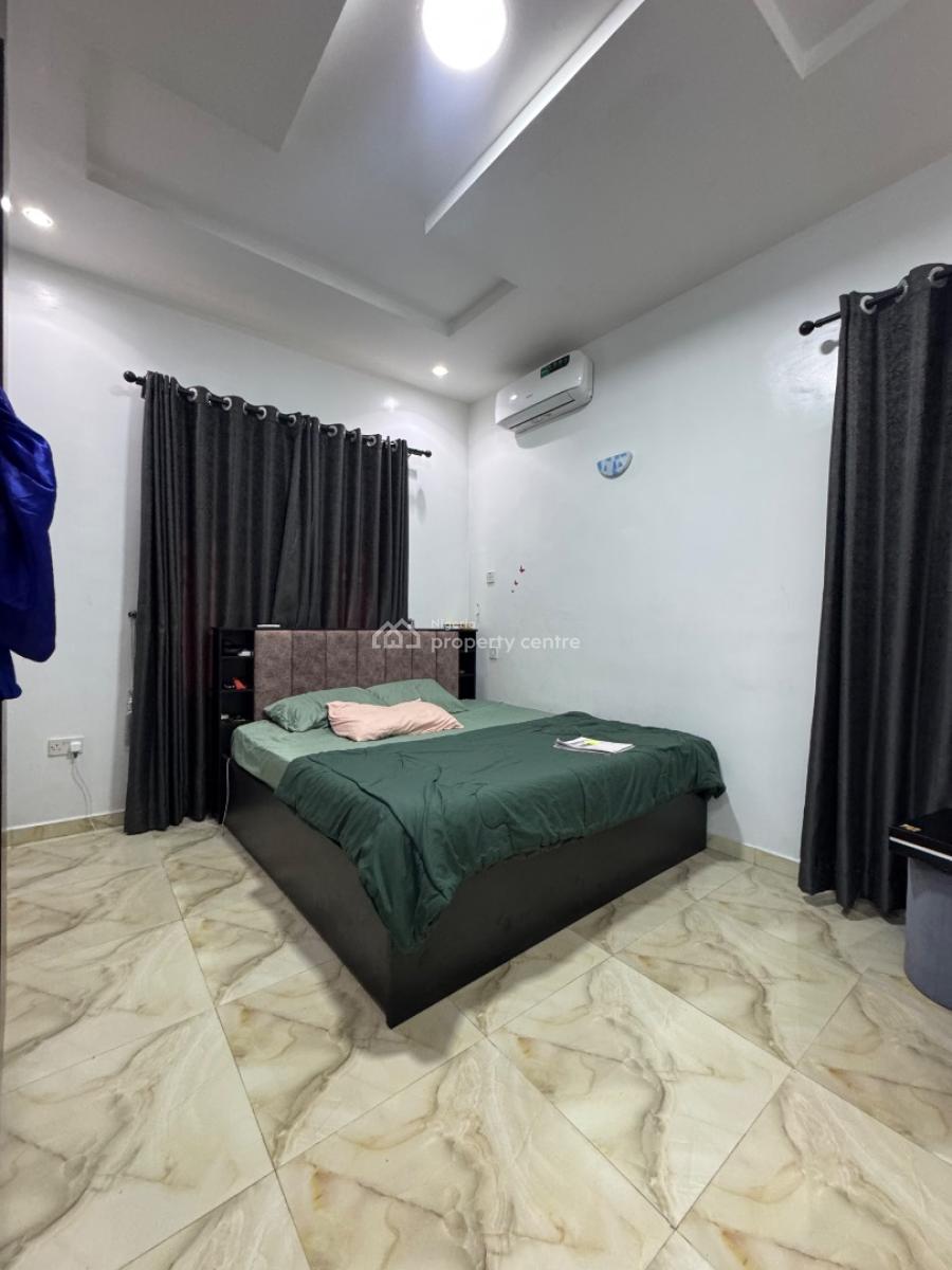 Decent 2bedroom Flat, Osapa, Lekki, Lagos, Flat / Apartment for Rent
