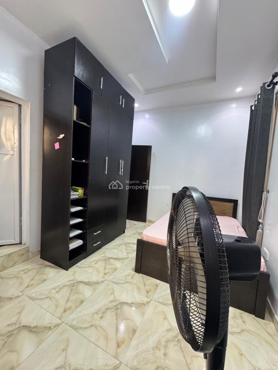 Decent 2bedroom Flat, Osapa, Lekki, Lagos, Flat / Apartment for Rent