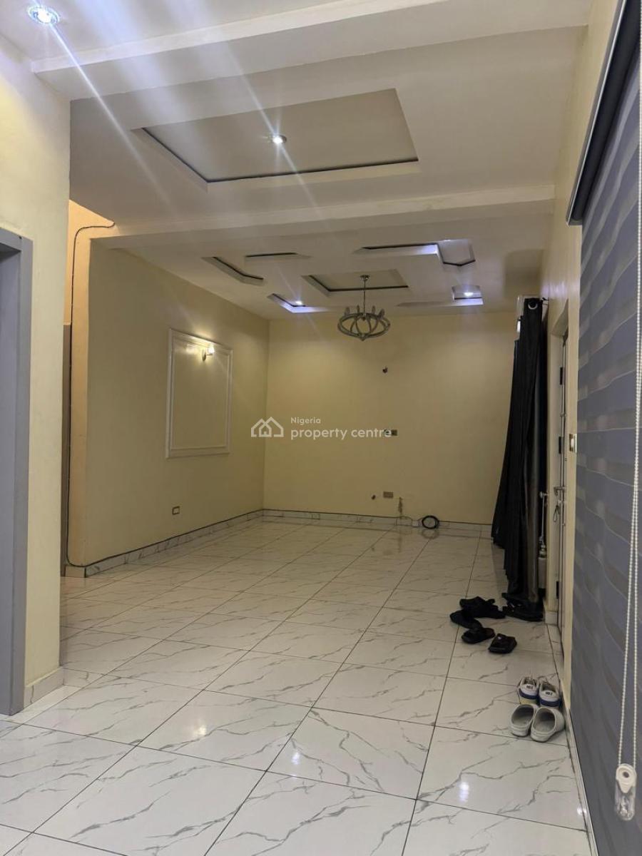 Nice 4 Bedroom Duplex Terrace Fully Serviced Before Round About Orchid, Orchid Road Lekki Before Round About, Lekki, Lagos, Terraced Duplex for Sale