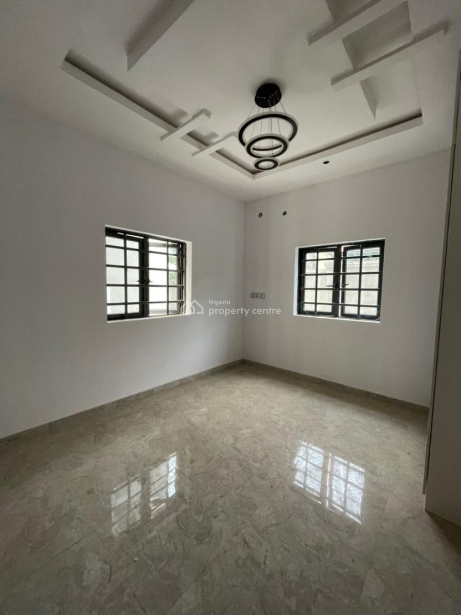 2 Bedroom Flat, Behind Foodco Ringroad, Ibadan, Oyo, Block of Flats for Sale