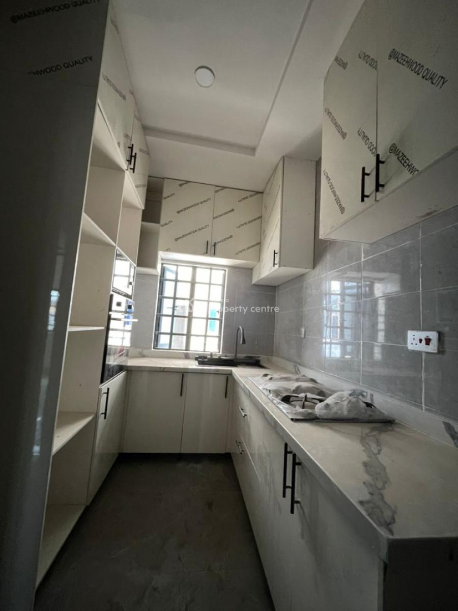 2 Bedroom Flat, Behind Foodco Ringroad, Ibadan, Oyo, Block of Flats for Sale