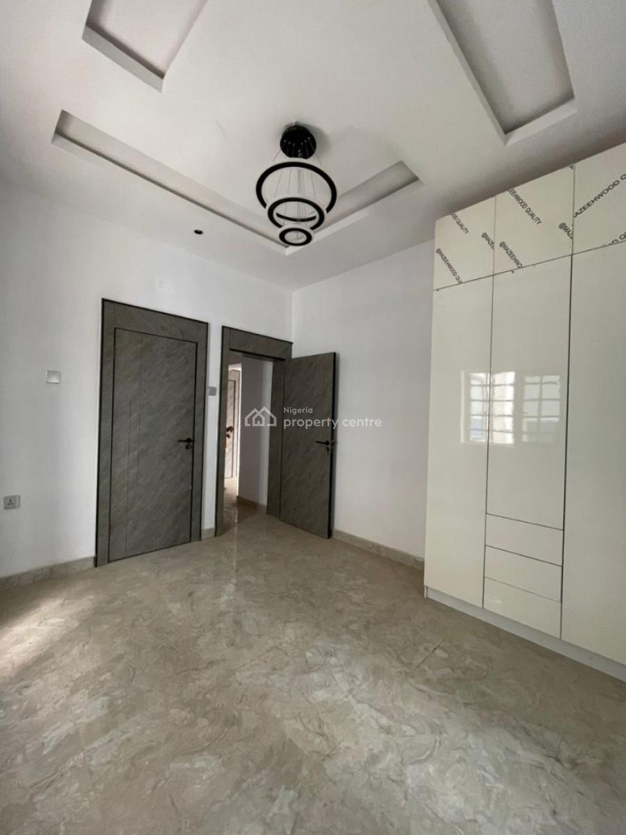 2 Bedroom Flat, Behind Foodco Ringroad, Ibadan, Oyo, Block of Flats for Sale