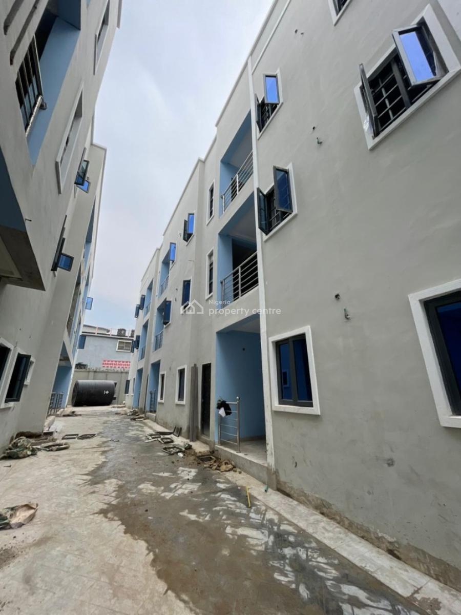 2 Bedroom Flat, Behind Foodco Ringroad, Ibadan, Oyo, Block of Flats for Sale